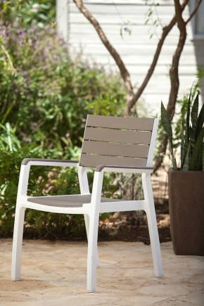 Стул c подлокотниками Гармония (Harmony armchair) белый-капучино в Невьянске - nevyansk.mebel24.online | фото 1
